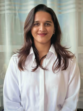 Smriti Simkhada — PTE Expert & Coach